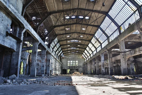 Övergiven fabrik, industriellt bakgrund — Stockfoto