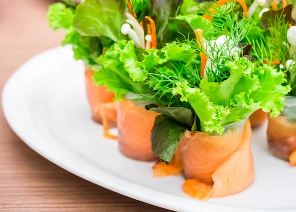 Salmon organic vegetable roll — Stock Photo, Image