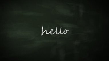 Altı farklı dilde Tebeşir çizimi Merhaba