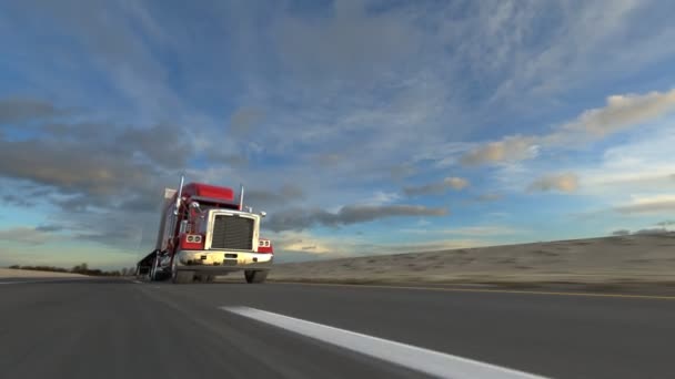 18 Wheel Truck sulla strada — Video Stock