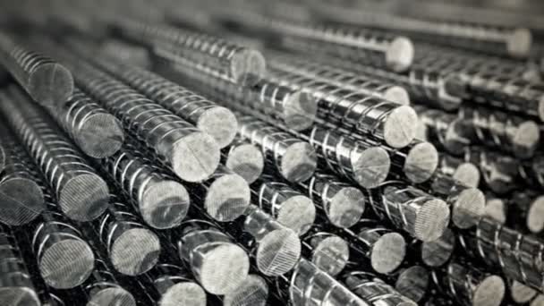 Varillas de acero completamente apiladas en un montón — Vídeo de stock