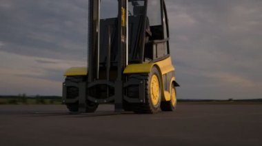 Modern Forklift Kamyonu