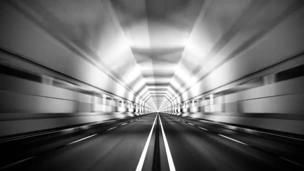 Cavalcando attraverso un grande tunnel — Video Stock