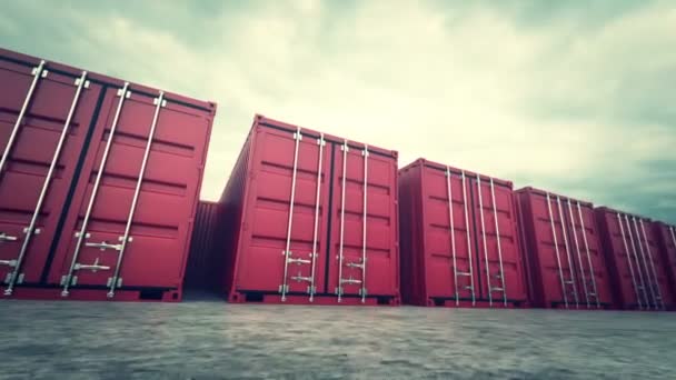 Rode containers in de rij. — Stockvideo