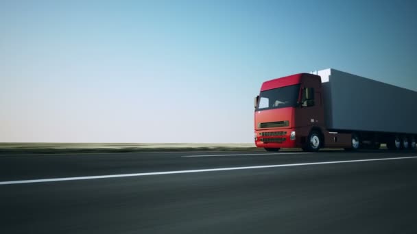 Большой грузовик доставки движется по дороге — стоковое видео