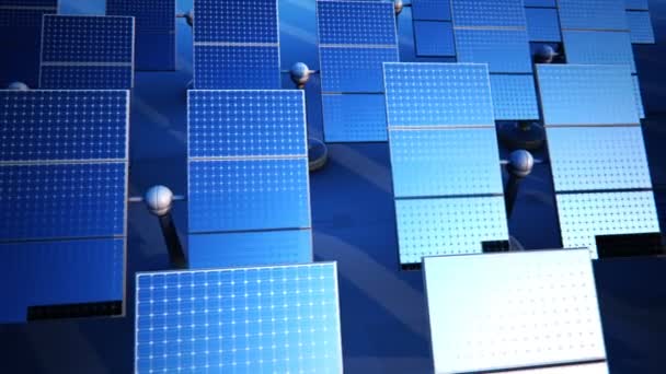 태양광 발전소에 밝은 태양 전지 패널 — 비디오