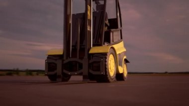 Modern Forklift Kamyonu