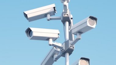 Güvenlik kameraları önünde dikenli tel