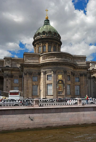 St. Petersburg, Russia - June 4, 2016: Kazan Cathedral. Located on Canal Griboyedov. — Stock Photo, Image