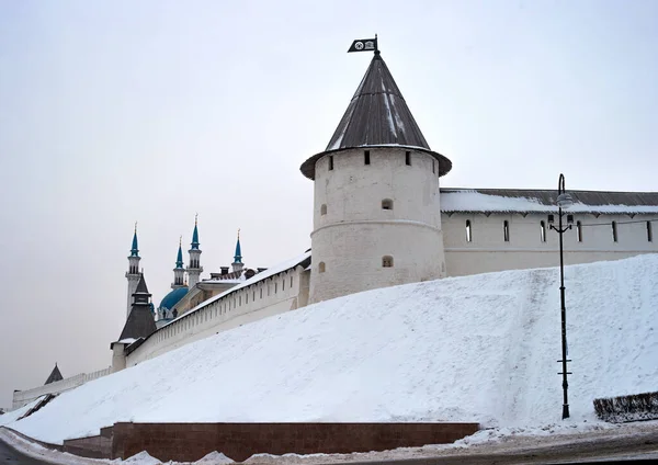 Зимний Вид Сторожевую Башню Крепостную Стену Казанского Кремля Снегопад Удивительное — стоковое фото