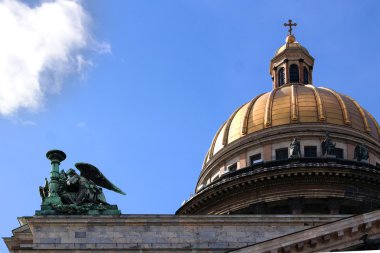 St. Isaac's Katedrali'nin kubbesi