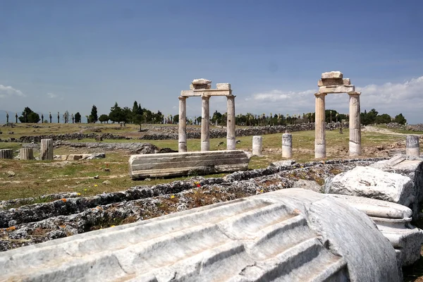 Den antika staden Hierapolis — Stockfoto