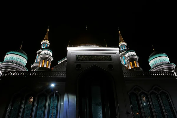 Moskauer Moschee bei Nacht fotografiert — Stockfoto