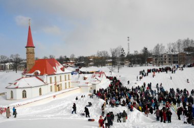 Gatchina, Leningrad region, Rusya Federasyonu - 5 Mart 2011: geleneksel Rus tatil Maslenitsa