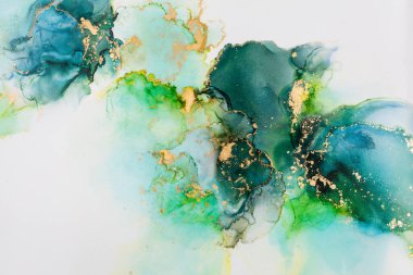 Soyut akışkan sanat. Tuvale alkol mürekkebi dökülmüş. Yeşil, sarı ve mavi.