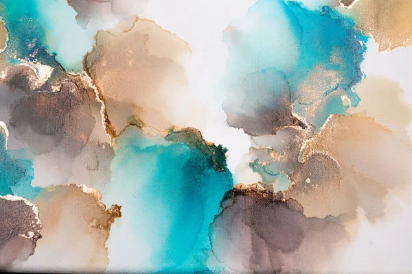 Soyut akışkan sanat. Tuvale alkol mürekkebi dökülmüş. Kahverengi, cyan ve altın