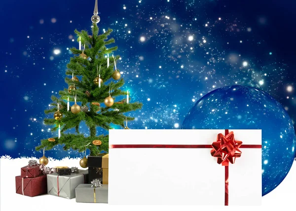 Cartão Natal Com Uma Árvore Natal Envelope Fundo Azul Com — Fotografia de Stock