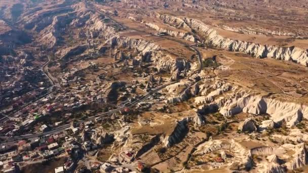 Cappadocië Landschap Met Fairy Schoorstenen Luchtfoto — Stockvideo