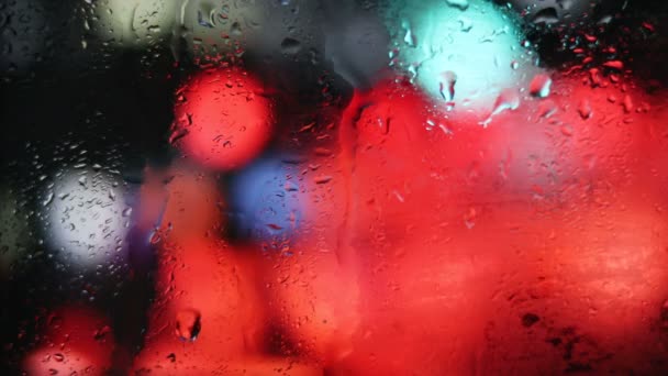 Des Gouttes Pluie Coulant Sur Verre Brouillard Des Lumières Nocturnes — Video