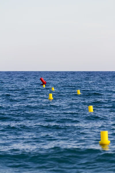 Gelbe Bojen im Meer — Stockfoto