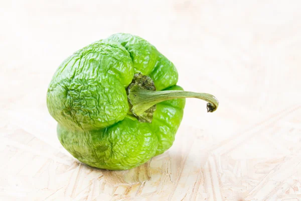 Wrinkled green bell pepper — Stock Photo, Image