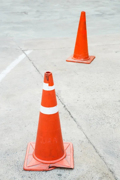 Alte Verkehrskegel — Stockfoto