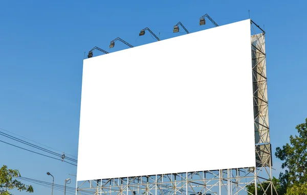 蓝天上的空白广告牌 — 图库照片