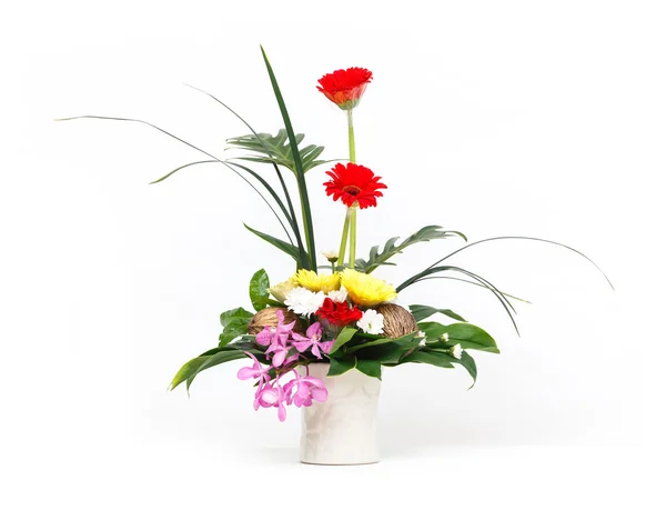 Flower bouquet in ceramic pot — Stock Photo, Image