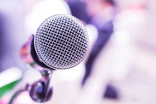 Microphone in conference room — Stock Photo, Image