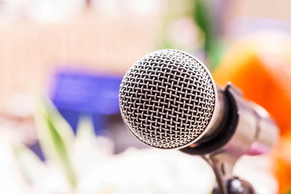 Microphone in meeting room — Stock Photo, Image