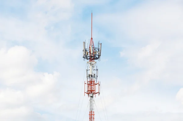 Antenna repeater tower — Stock Photo, Image