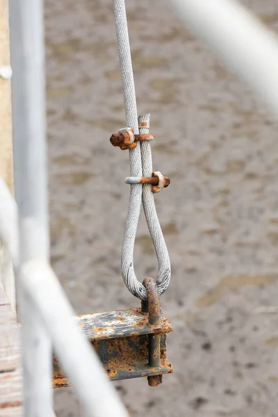 Closeup Rusty Bolt Metal Sling — Stock Photo, Image