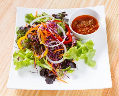 İtalyan ton balıklı salata