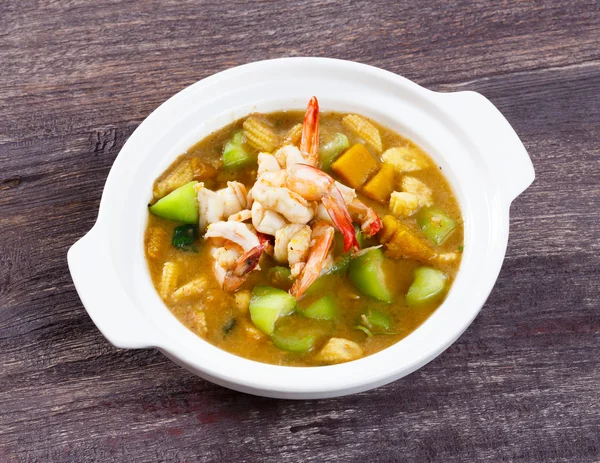 Thai spicy mixed vegetable soup with prawn — Stock Photo, Image