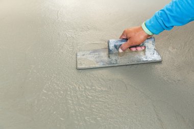 Yüzeyin beton için kayan nokta kullanarak