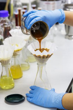 Filtre örnekleri ile yivli filtre kağıdı