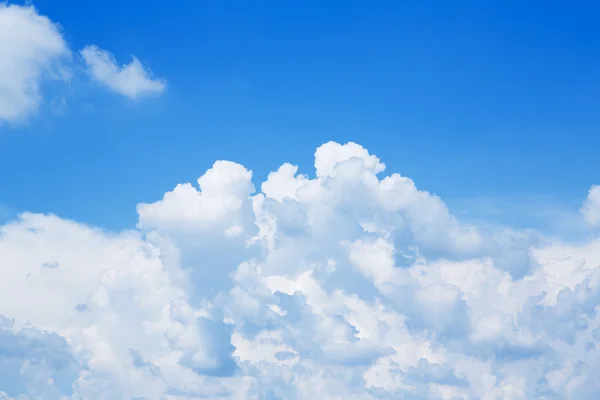 Blue sky and white cloud — Stock Photo, Image