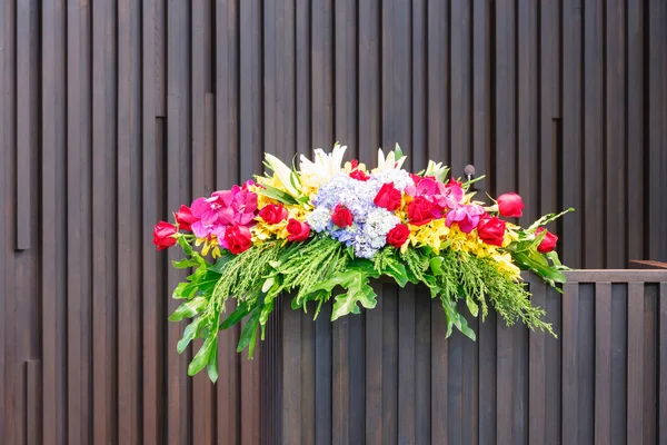 表彰台に花の花束 — ストック写真