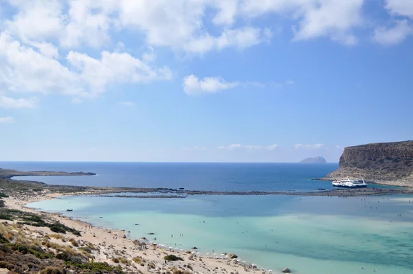 Mar verano paisaje costa de la isla griega . — Foto de Stock