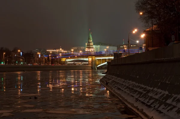 Światowego dziedzictwa kulturowego UNESCO przez Unesco - Moskiewski Kreml w nocy — Zdjęcie stockowe