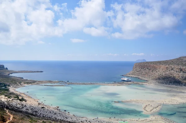 Meer Sommer Landschaft Küste der griechischen Insel. — Stockfoto