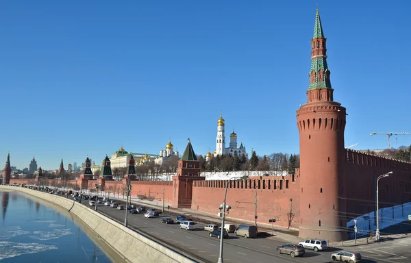 Kremlin embankment in Moscow. — Stock Photo, Image