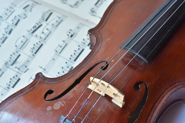 German ancient violin and notes. — Stock Photo, Image