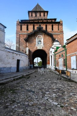 Kremlin, Kolomna 'da. Moskova bölgesinin doğusundaki Kolomna kasabasındaki 16. yüzyıldan kalma bir kalenin kalıntıları..