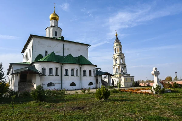 科洛姆纳的圣殿科洛姆纳历史上的东正教大教堂 离莫斯科不远 — 图库照片