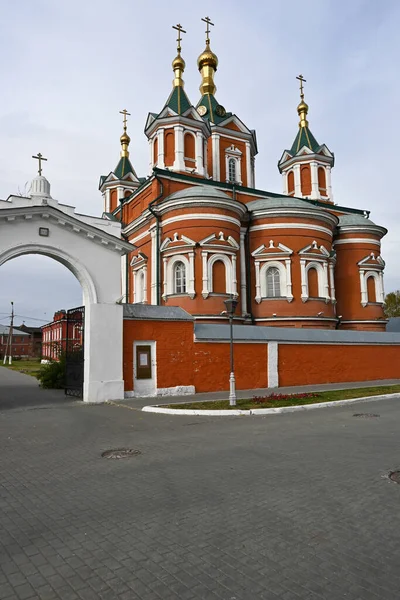 科洛姆纳市历史上的圣殿 秋季莫斯科地区东部的东正教教堂 — 图库照片