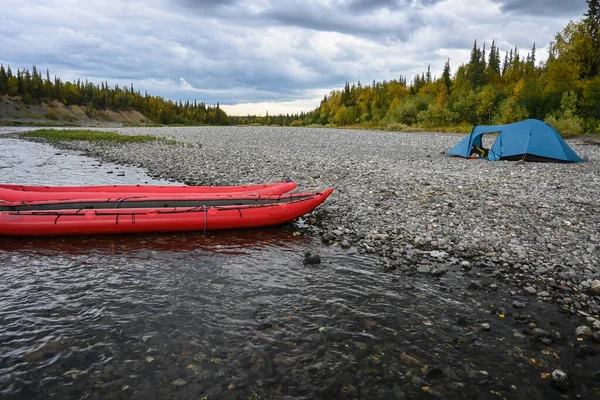 Opblaasbare Kajak Het Water Toeristische Rafting Noordelijke Rivier — Stockfoto