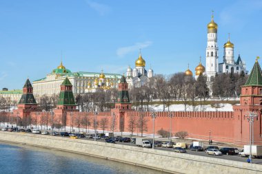 Moskova Kremlin ve toprak seti. Kışın Rus esirlerinin merkezi..