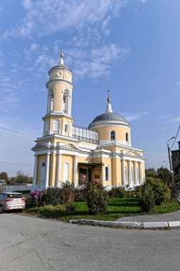 Kolomna şehrinin tarihi kesimindeki Ortodoks kiliseleri. Moskova bölgesindeki eski kentte sonbahar..