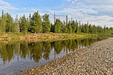 Kuzey Urallar 'da yaz. Ulusal Park 